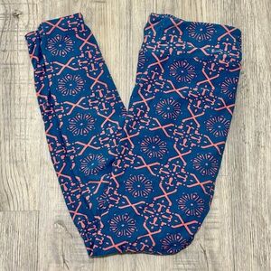 Lularoe Tall & Curvy (TC) Blue Pink Mandala Leggings.